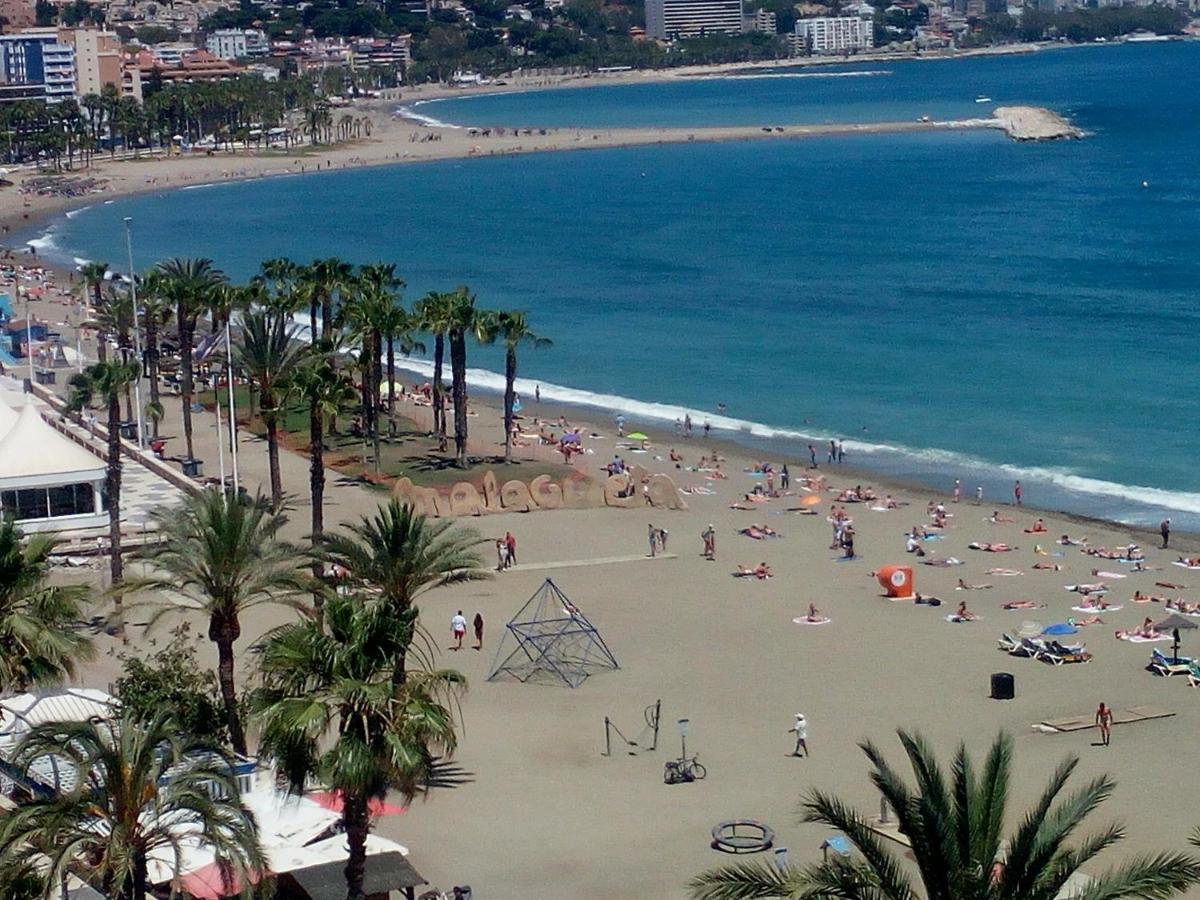 Malagueta Playa Azul Mediterraneo マラガ エクステリア 写真